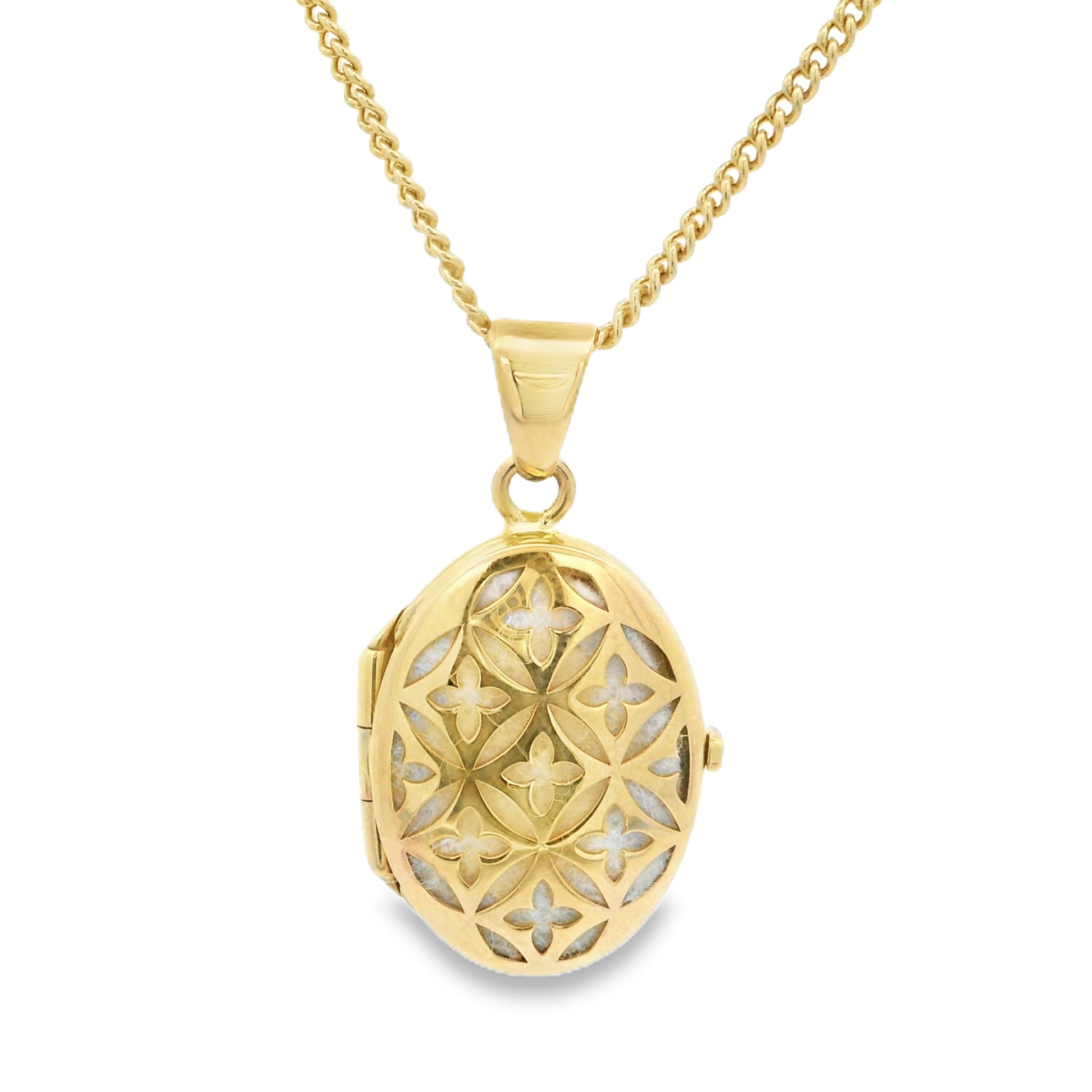 Gold Oval Pendant_0