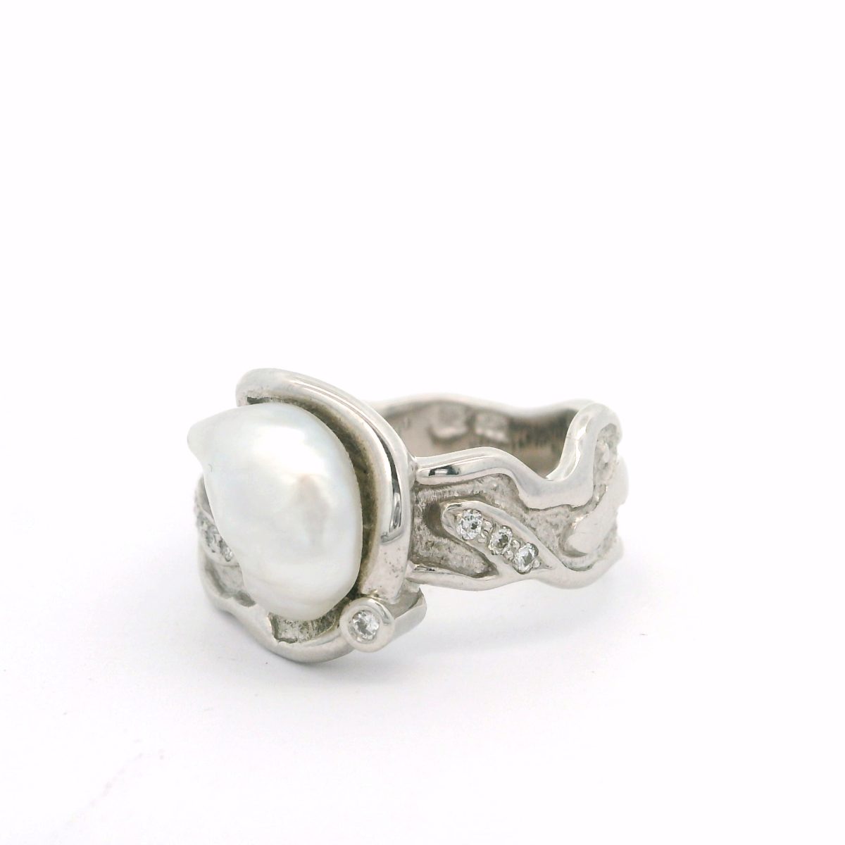 Leon Baker 18K White Gold Broome Keshi Pearl and Diamond Ring_1